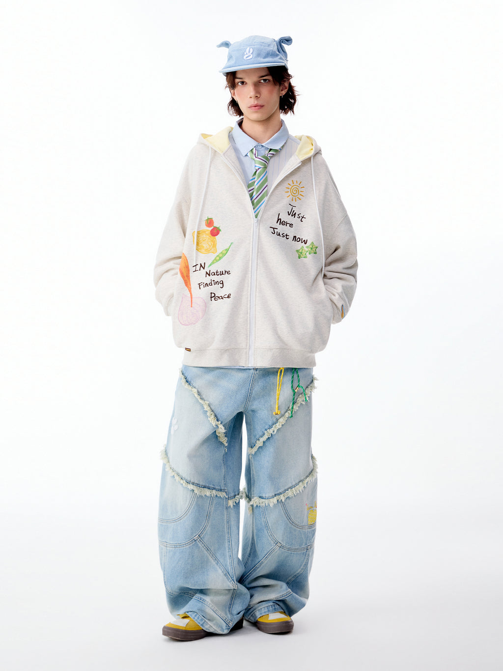 HAND-DRAWN VEGGIE ZIP HOODIE