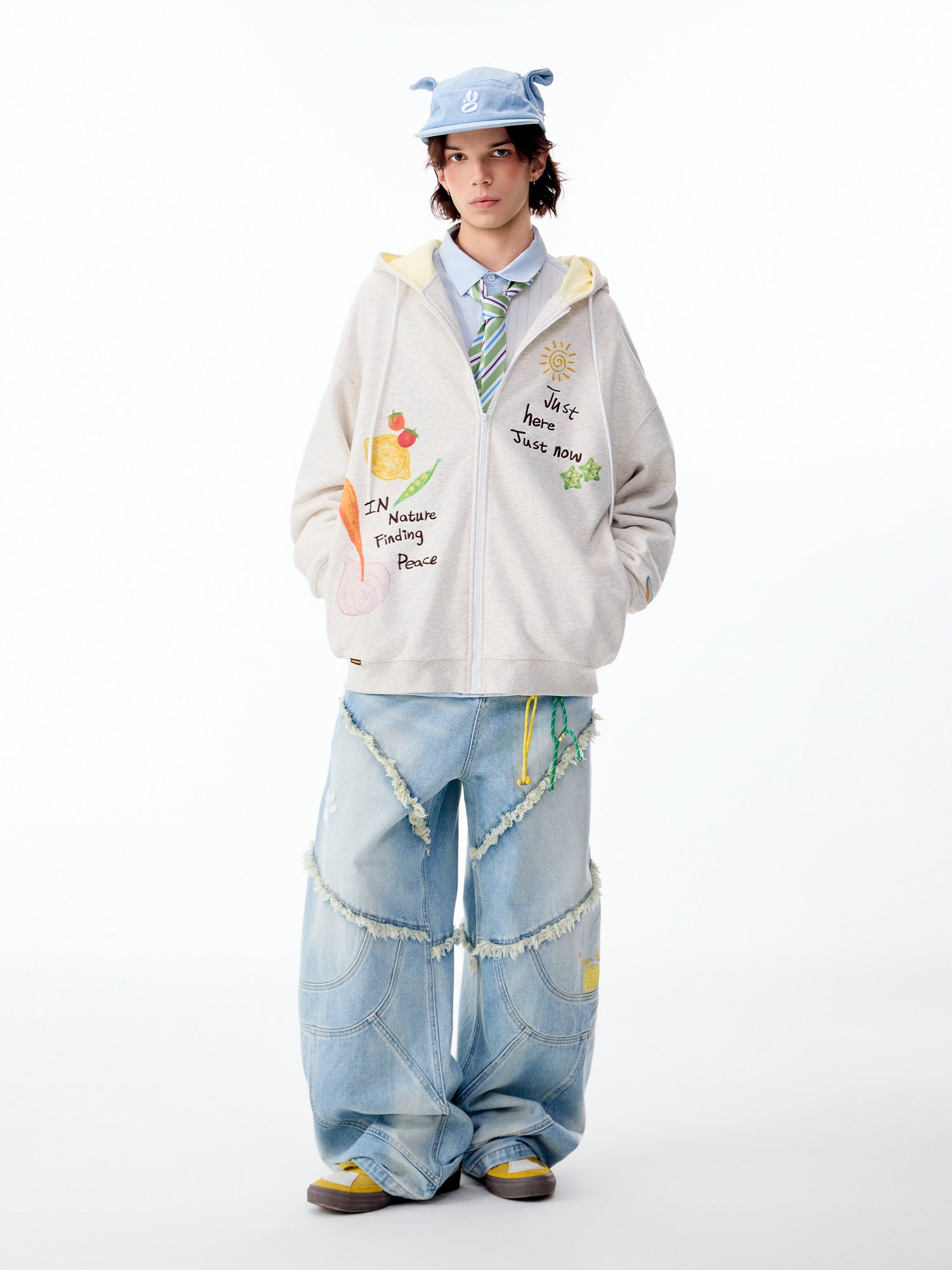 HAND-DRAWN VEGGIE ZIP HOODIE