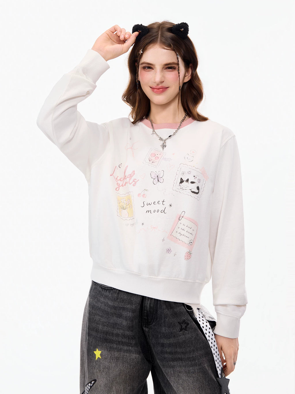 LAMLICKA white relaxed-fit crewneck sweatshirt, product image 2