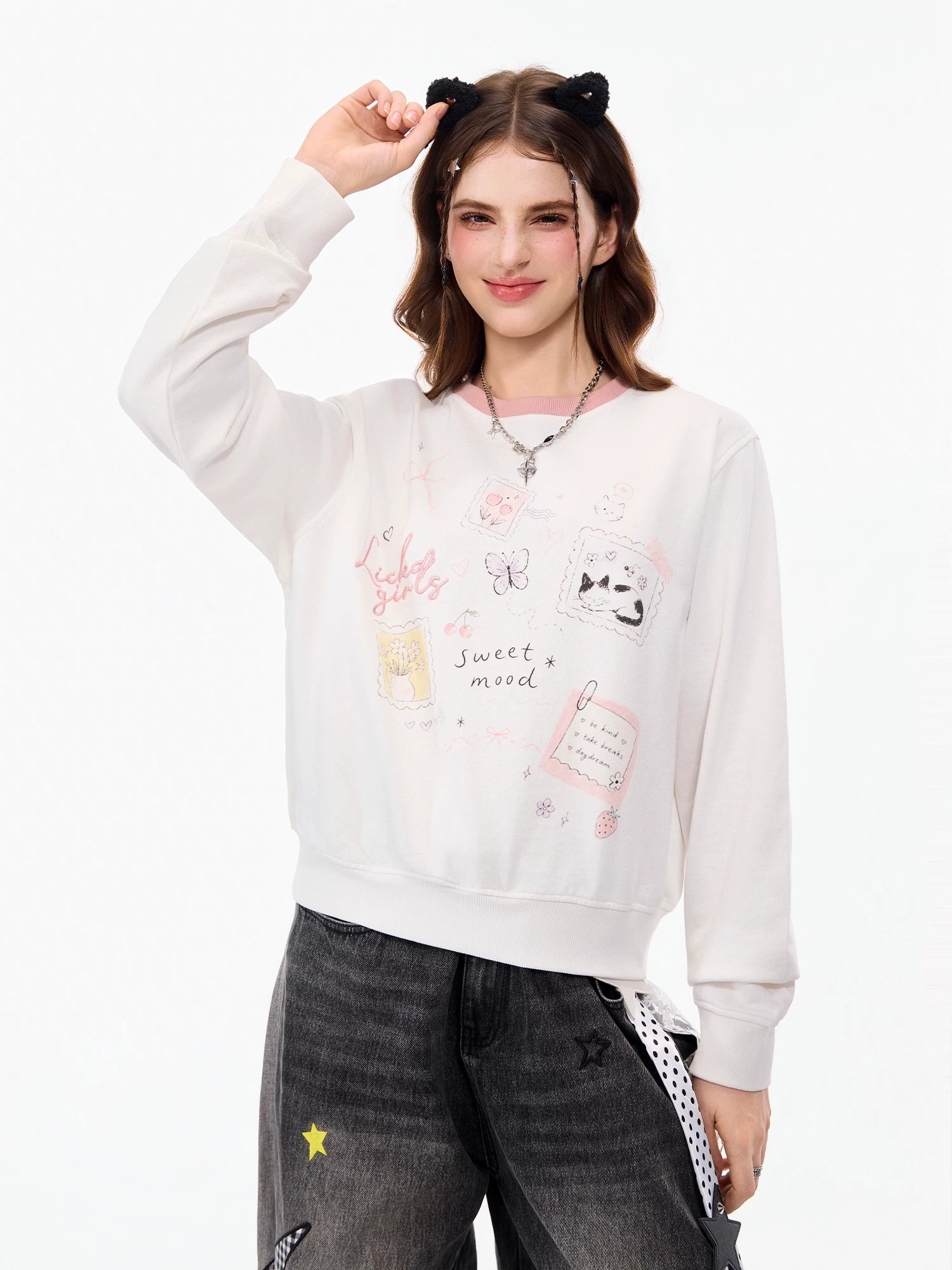 LAMLICKA white relaxed-fit crewneck sweatshirt, product image 2