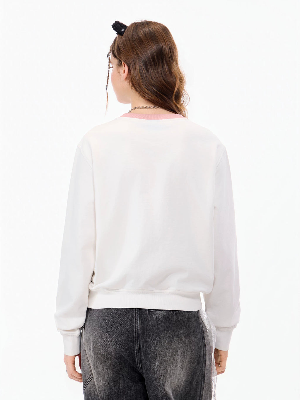 LAMLICKA white relaxed-fit crewneck sweatshirt, product image 3
